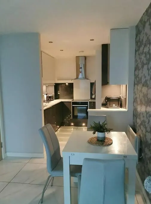 Waterfront Apartment Cardiff United Kingdom